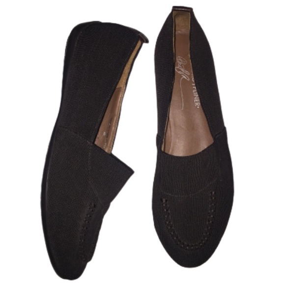 Donald J. Pliner Shoes - Donald J Pliner 8M brown loafers